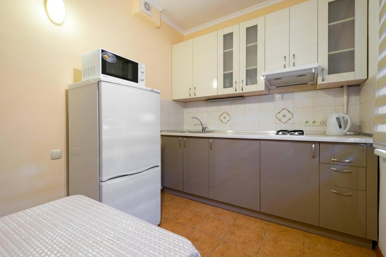 Nadezhda Apartment On Nauryzbay Batyra 37/1 Almaty Ngoại thất bức ảnh
